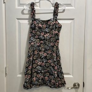 New Francesca’s black floral dress small